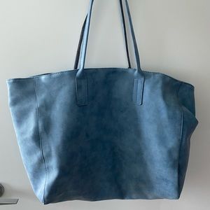 Saks Fifth Avenue tote in blue NEVER USED